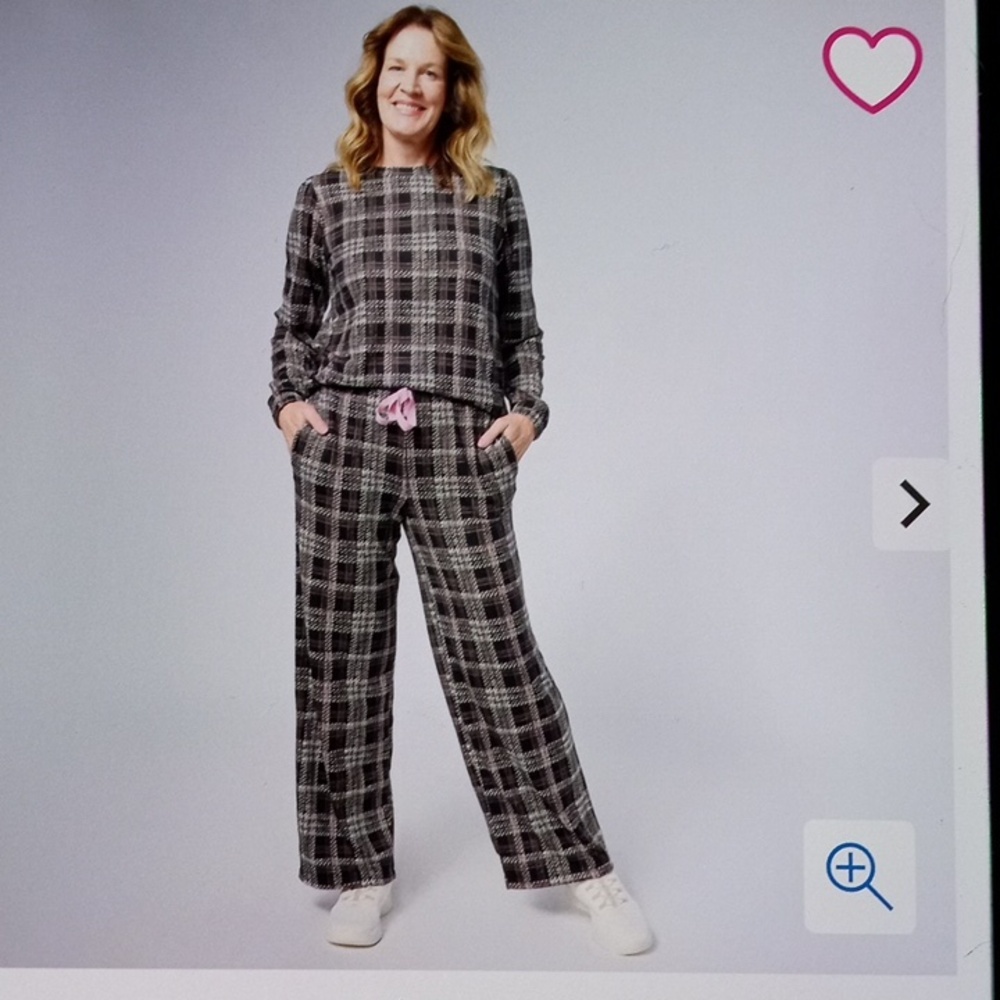 Giuliani Brushes Knit 2 Piece Long-Sleeve PJ set
